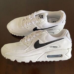 Nike Air Max Women Size 8